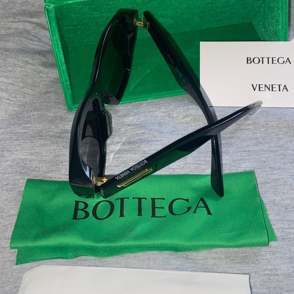 BOTTEGA VENETA Sun Glasses - Picture 8 of 14